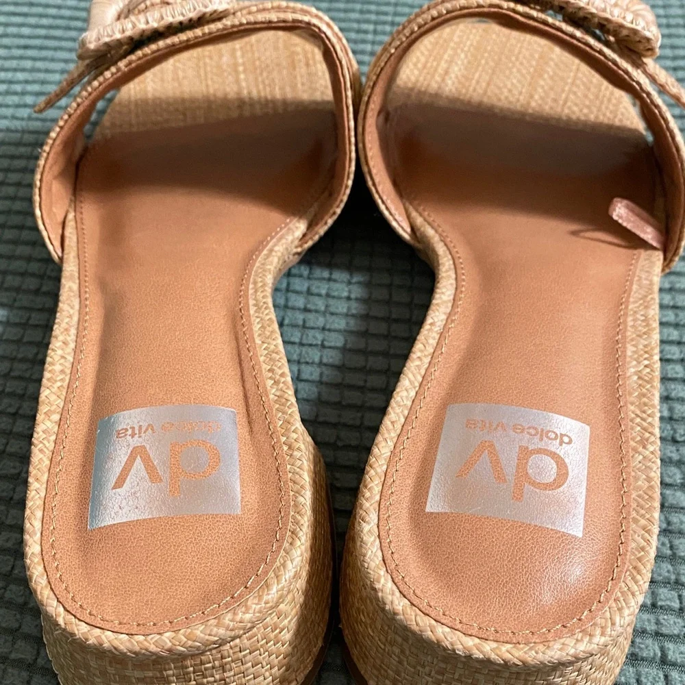 Tan New Dolce Vita Woven Slide Sandals Size 7.5